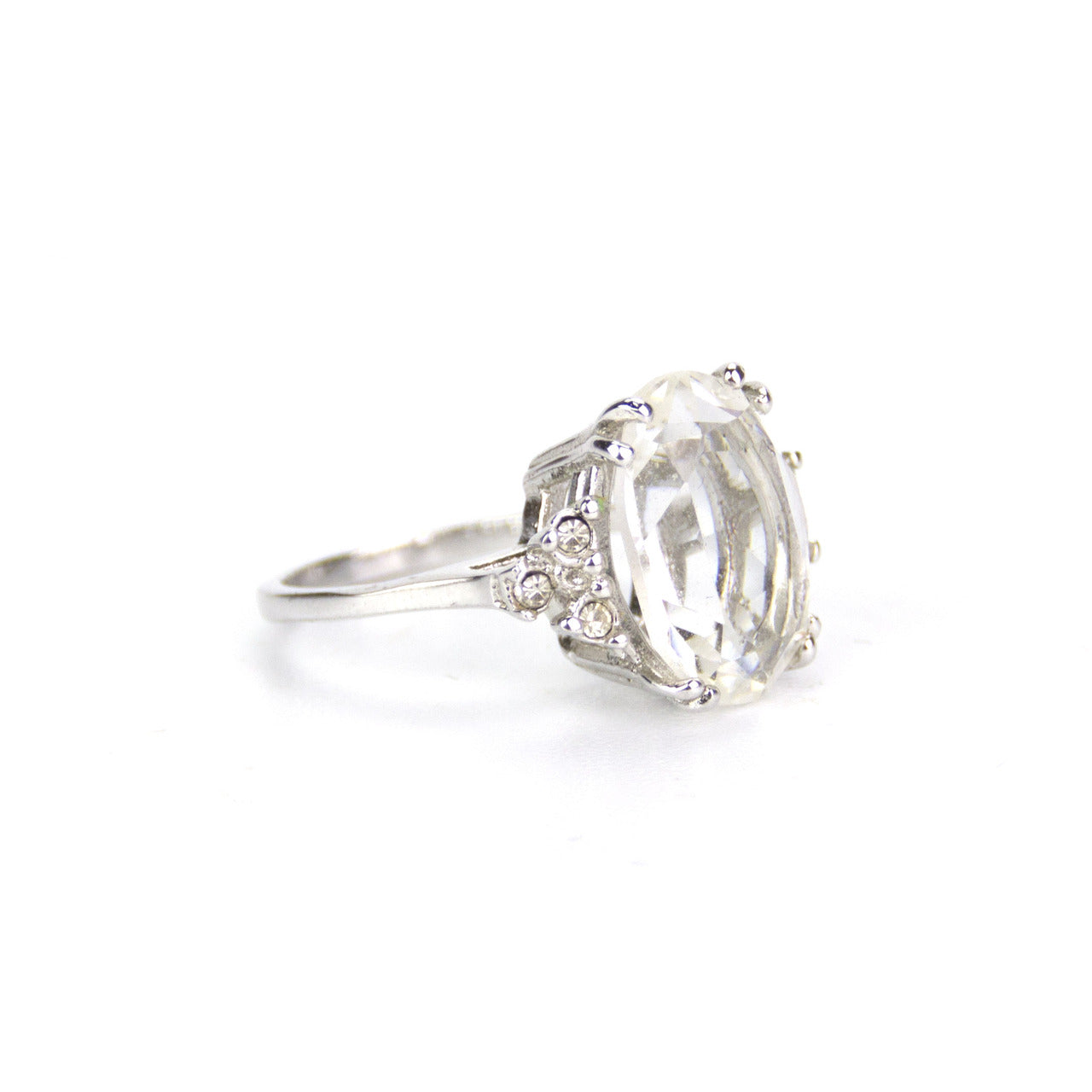 Vintage Jewelry Clear Swarovskki Crystal Ring 18kt White Gold Electroplate April Birthstone