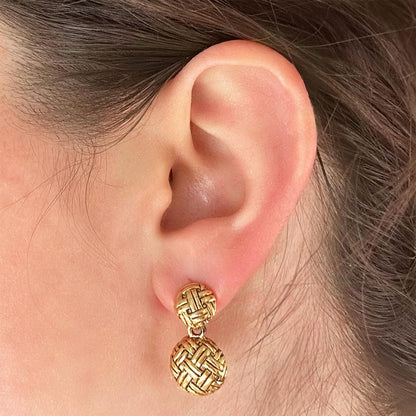 Vintage Womens Oscar De La Renta Gold Plated Weave Earrings Drop Dangle Designer Earring Jewelry For Women Handmade Antique Gold Pierced