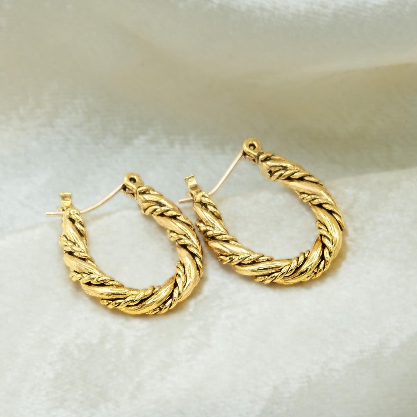 Vintage Earrings Oscar De La Renta Twisted Rope Antique Yellow Gold Plated Hoop Earrings Womans