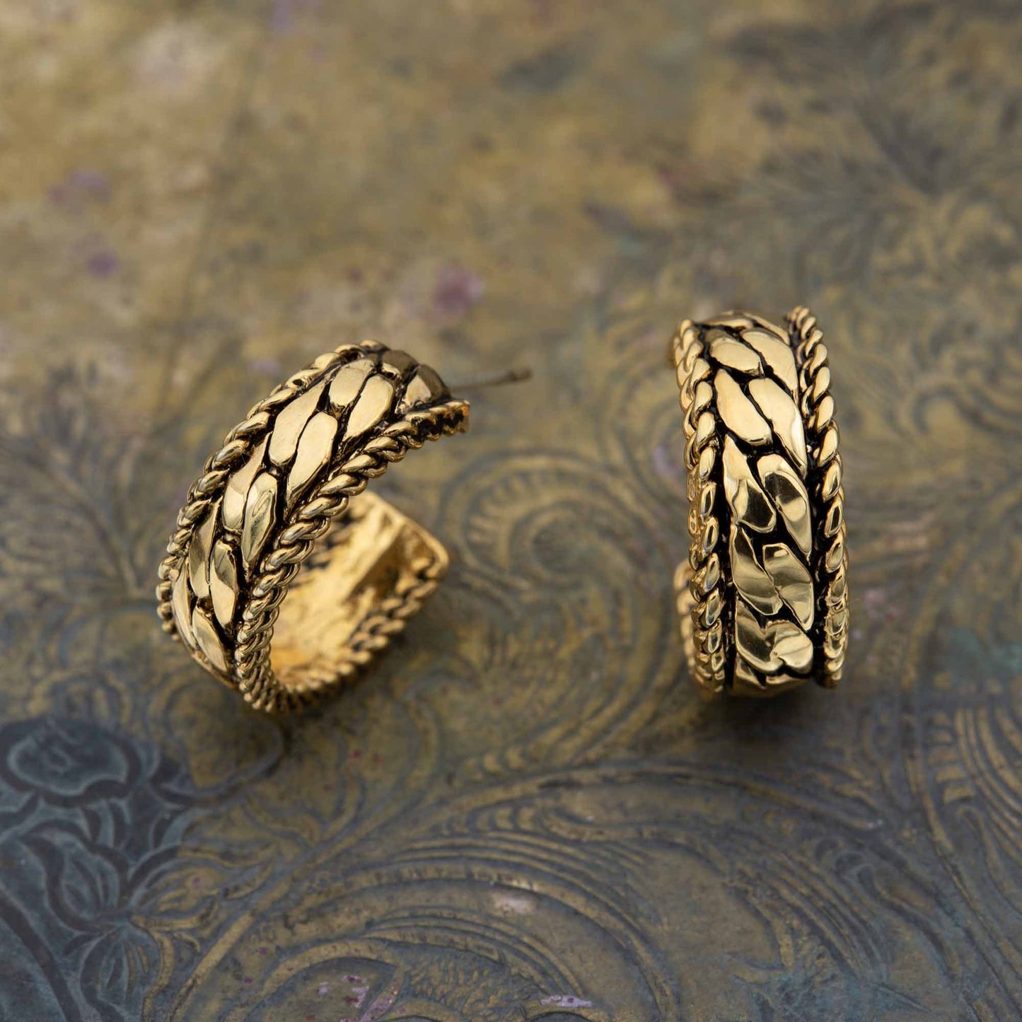 Vintage Earrings Signed Oscar De La Renta Thick Antiqued Gold Tone Hoops Earrings Rope Design #OSE-26033-C