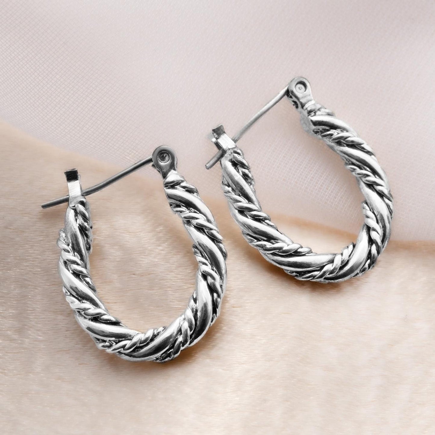 Vintage Earrings Oscar De La Renta Twisted Rope Antique White Gold Plated Hoops