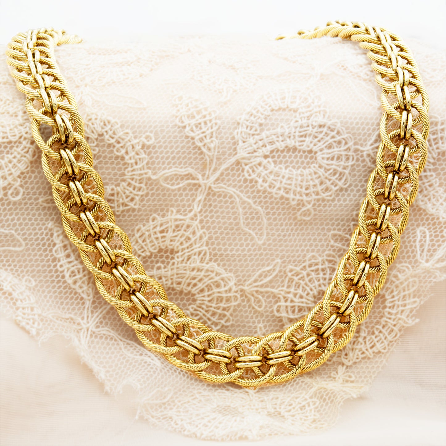 Vintage Oscar De La Renta 17 Inch Yellow or White Gold Plated Link Chain Necklace Women's Vintage Designer