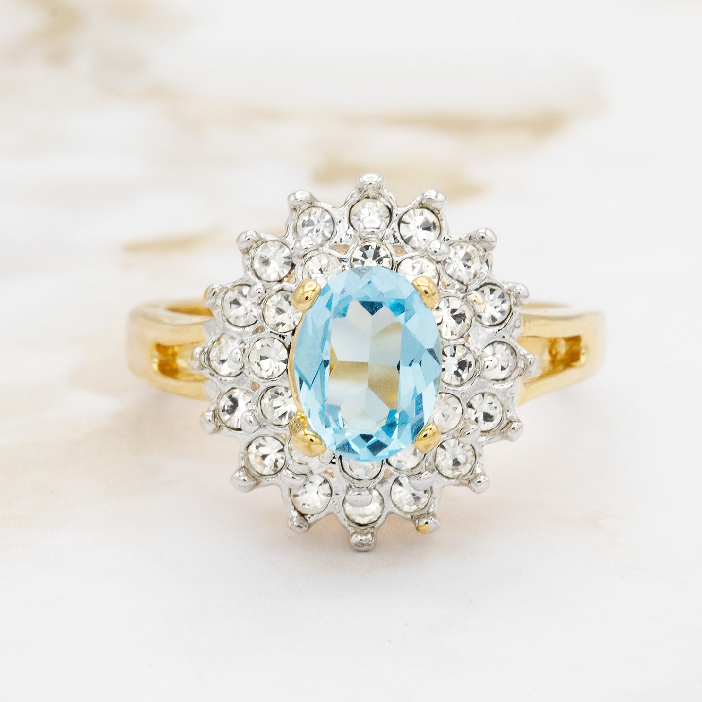 Vintage Ring Austrian Crystal Cocktail Ring 18k White Gold R1352 Antique Womans Jewelry