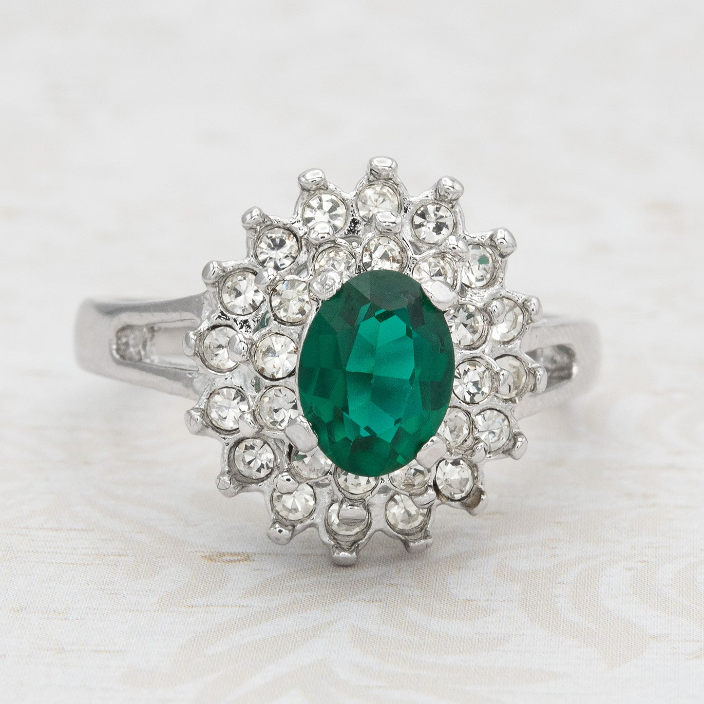 Vintage Ring Austrian Crystal Cocktail Ring 18k White Gold R1352 Antique Womans Jewelry