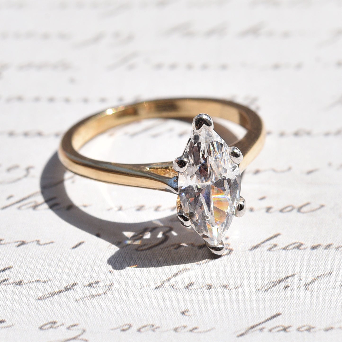 Vintage Ring Clear Cubic Zirconia Engagement Style Ring Antique Womans Jewelry 18k Gold Size: 7