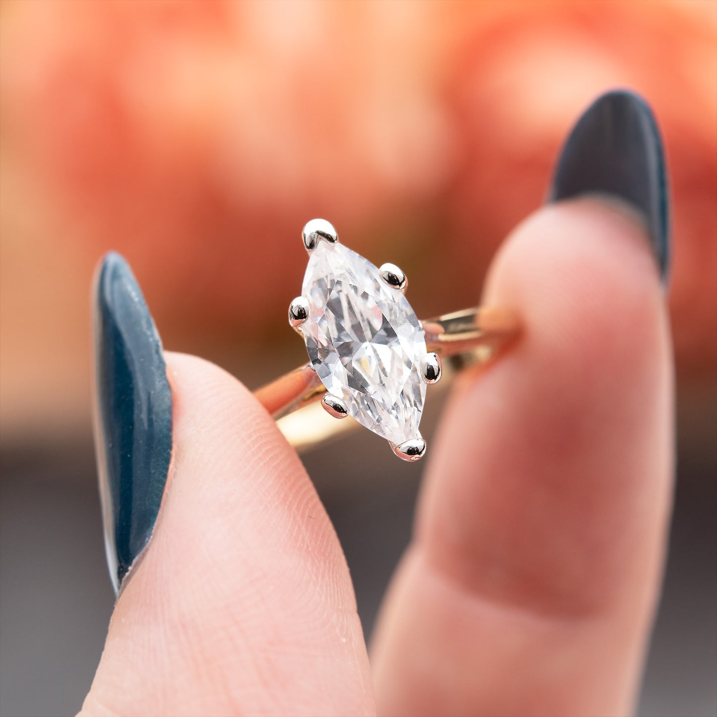 Vintage Ring Clear Cubic Zirconia Engagement Style Ring Antique Womans Jewelry 18k Gold Size: 7