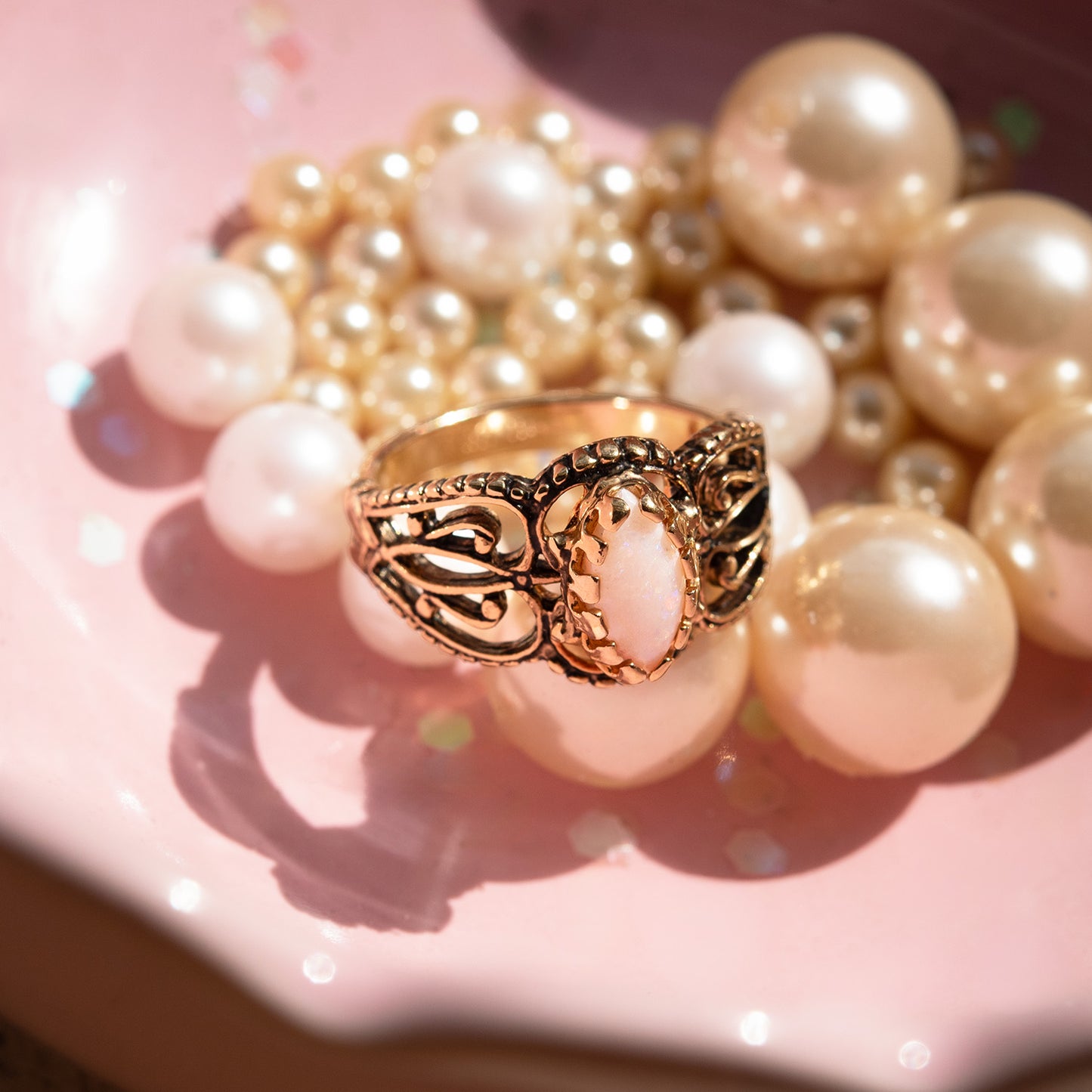 Vintage Ring Genuine Stone Opal or Onyx Cocktail Ring Antique Opals 18k Gold