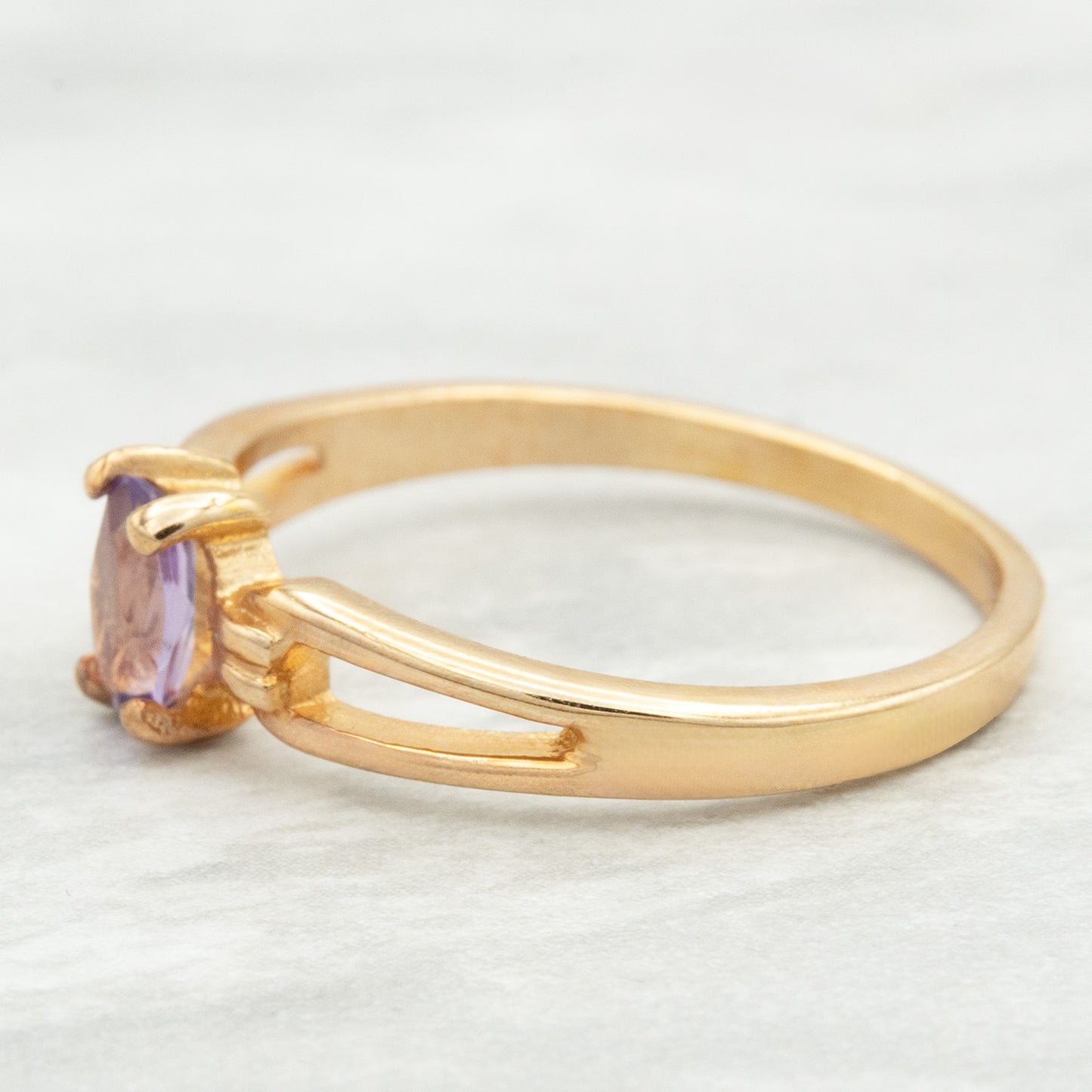 Vintage Ring 1970s Genuine Garnet or Amethyst 18k Gold Birthstone Rings Antique Womans Jewelry Handmade