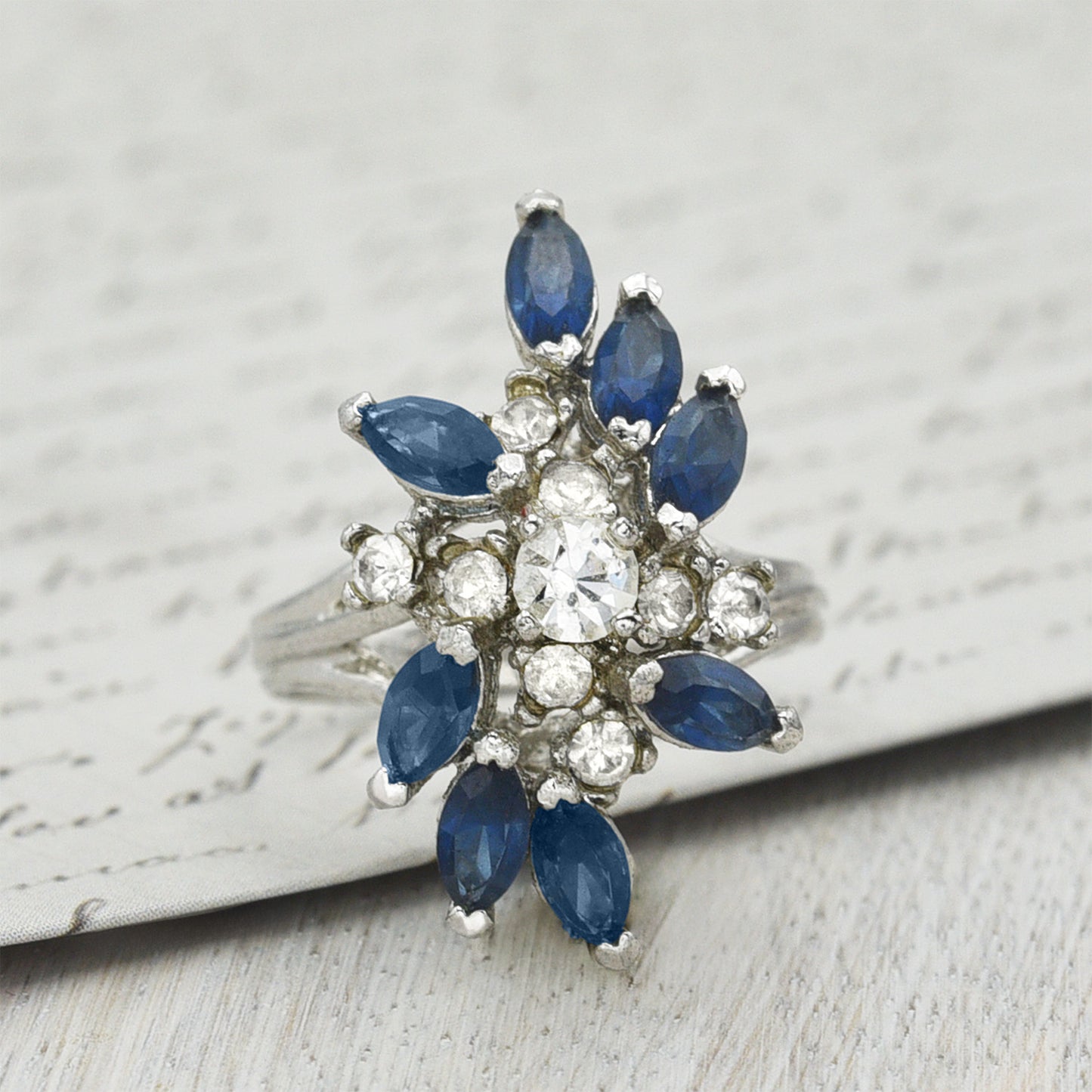 Vintage Jewelry Austrian Crystal Cocktail Ring 18k White Gold Electroplated