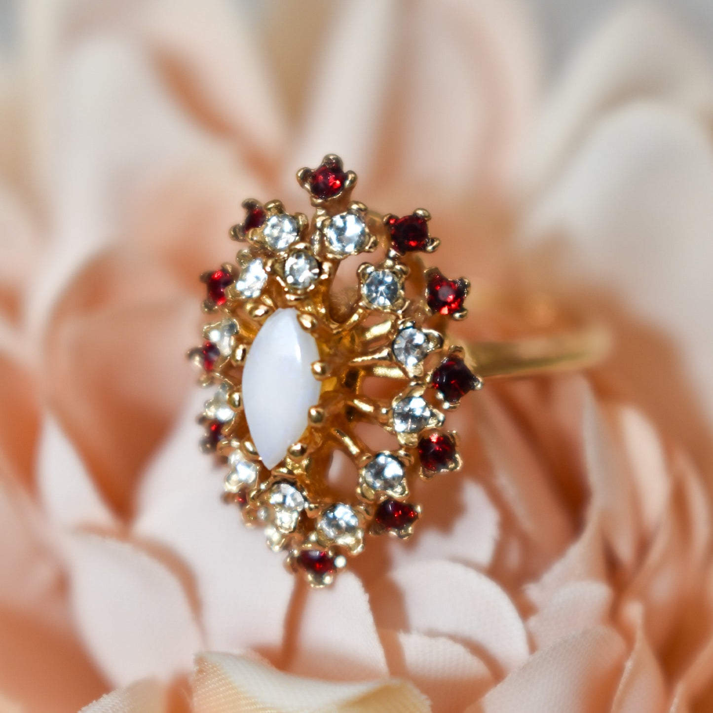 Vintage Ring Clear Swarovski Crystals 18k White Gold Silver Victorian Style Antique Womans Jewelry #R221