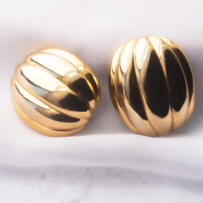 Vintage Earrings Oscar de la Renta Clip Earrings Polished Gold Tone Button