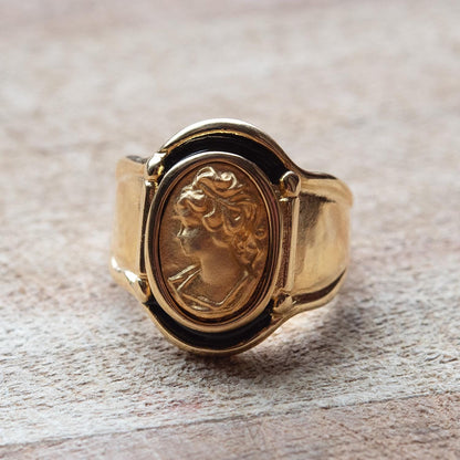 Women's Vintage Cameo Ring 18k Gold Electroplated Hand-Painted Black Epoxy Rings Victorian Lady Face Jewelry Antique Rings Jewelry for Women