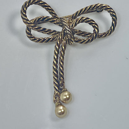 Oscar de la Renta Vintage Brooch Pin Twisted Rope Bow with Pearls Antiqued Yellow Gold Plated Women's Designer Lapel Pin