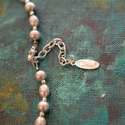 Vintage Oscar De La Renta 16 Inch Antiqued White Gold Plated Pendant Necklace