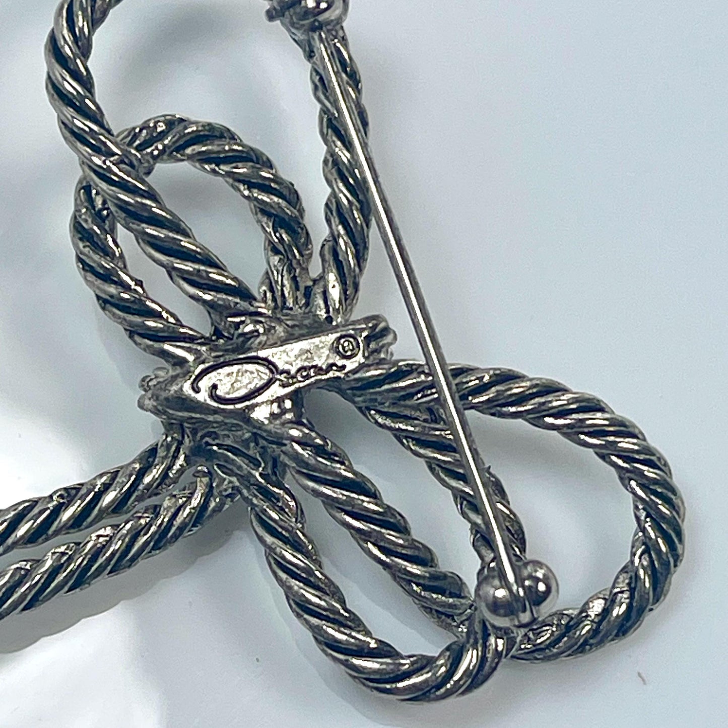 Oscar de la Renta Vintage Brooch Pin Twisted Rope Bow Antiqued White Gold Plated Women's Designer Lapel Pin Collectors of Oscar Signed