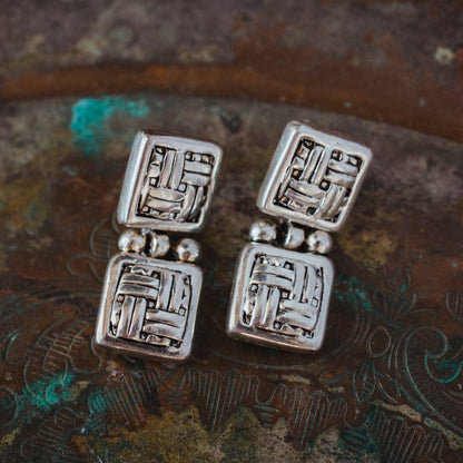 Vintage Oscar de la Renta Signed Silver Tone Dangle Earrings