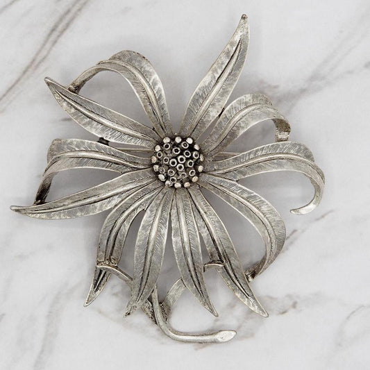 Oscar de la Renta Vintage Large Flower Brooch Silver Designer Flower Pin Womens Antique Lapel Pins