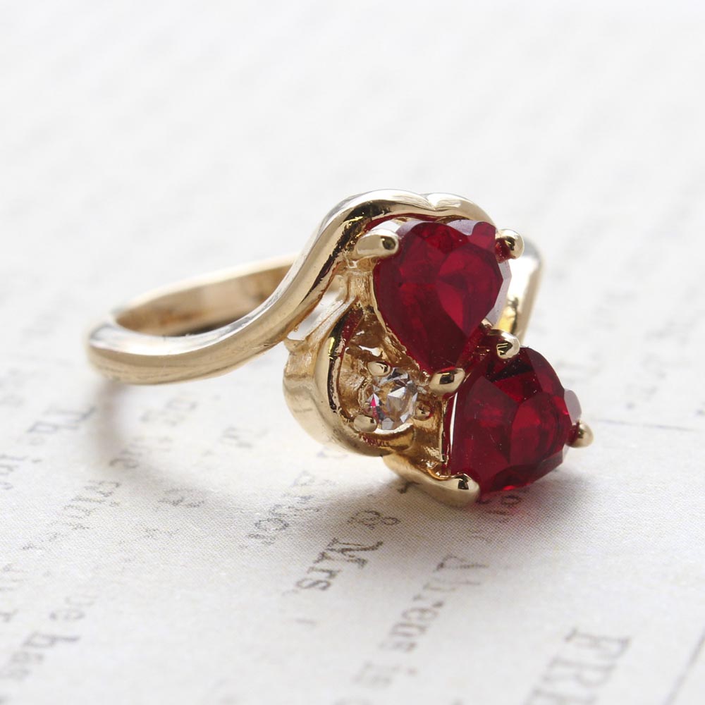 Vintage Jewelry Ruby Austrian Crystal Double Hearts Ring 18k Yellow Gold Electroplated Made in USA