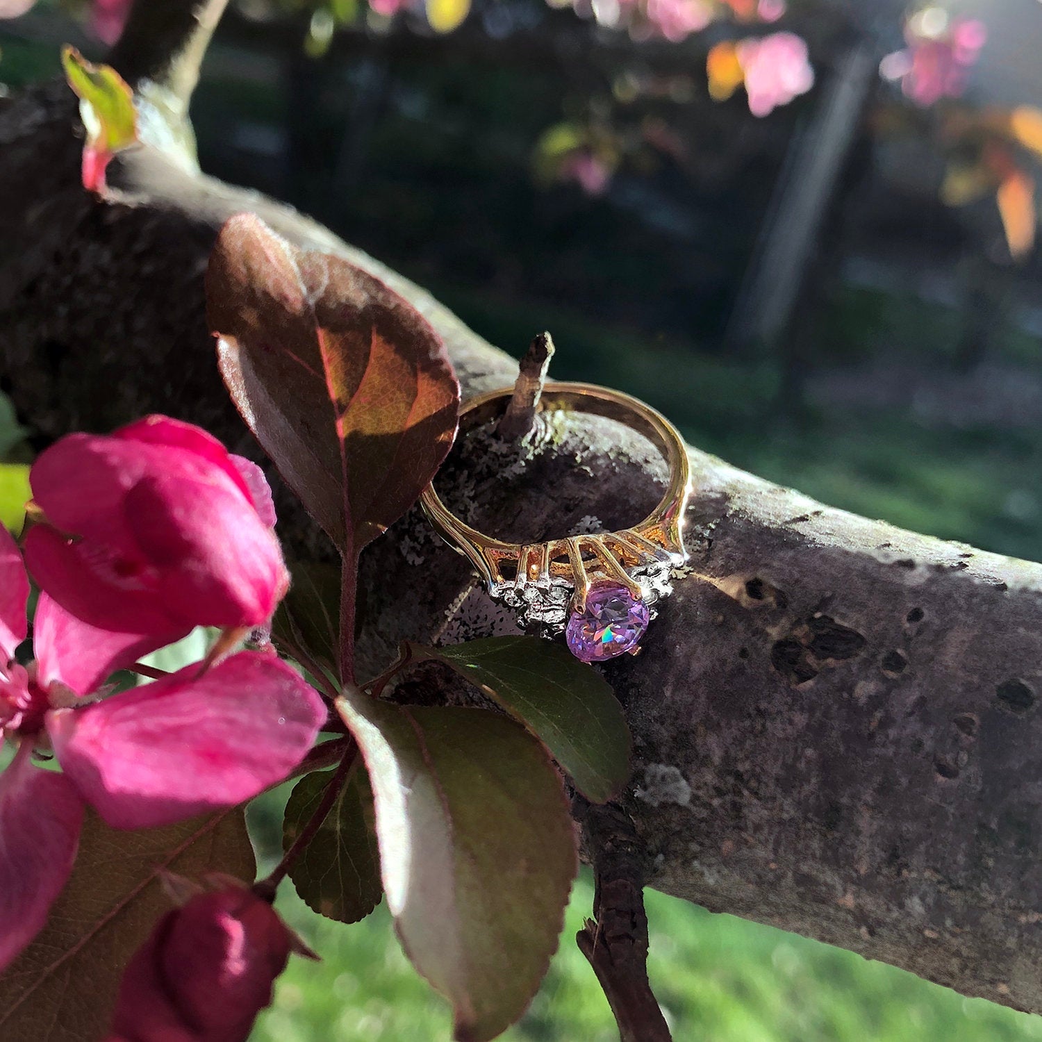 vintage-ring-lavender-cubic-zirconia-clear-Austrian-crystals-yellow-gold-plated