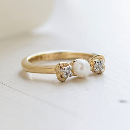 A Vintage Ring Pearl Bead Ring with Swarovski Crystal Accents 18k Gold Pearl Jewelry for Women #R1704 Size: 3