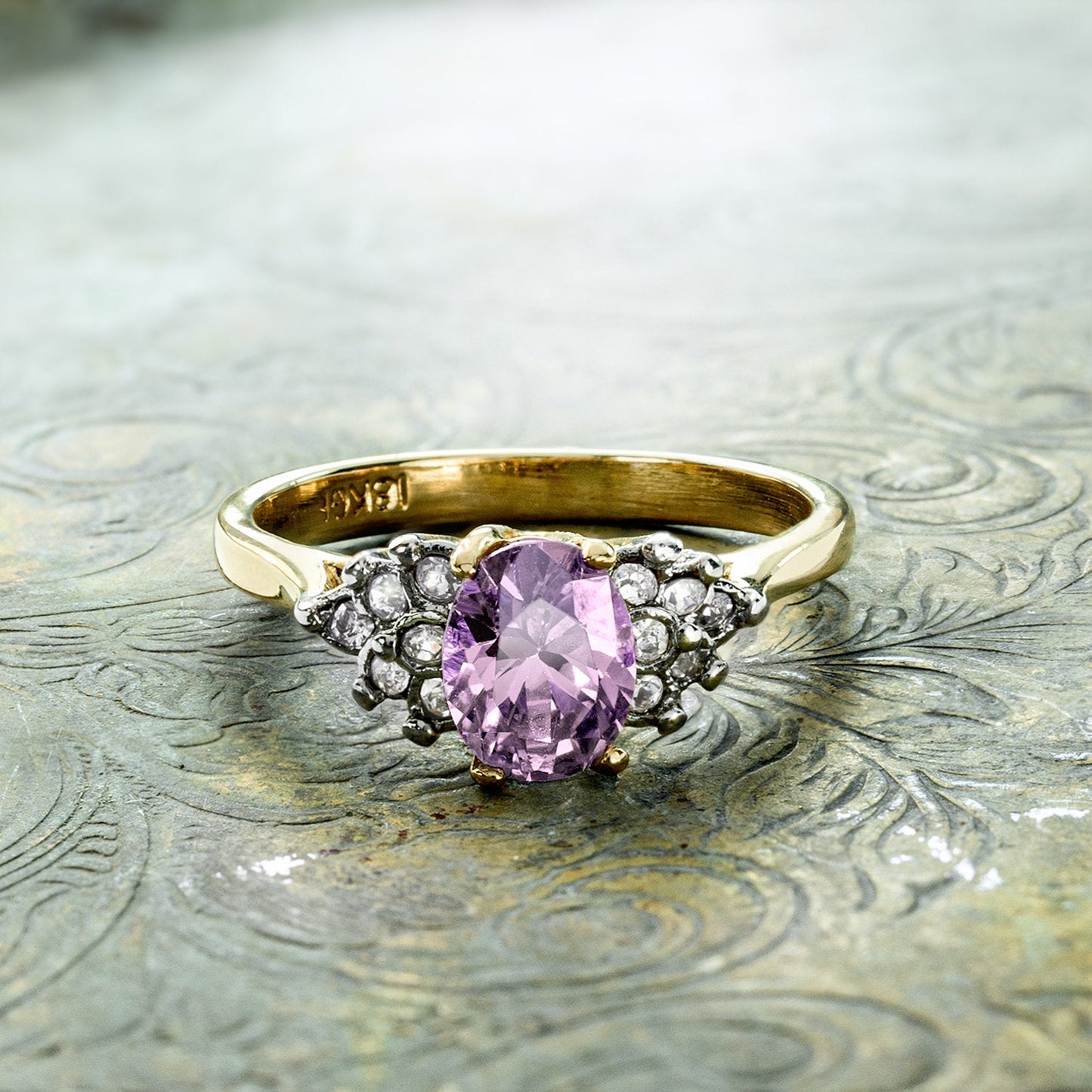 vintage-ring-lavender-cubic-zirconia-clear-Austrian-crystals-yellow-gold-plated