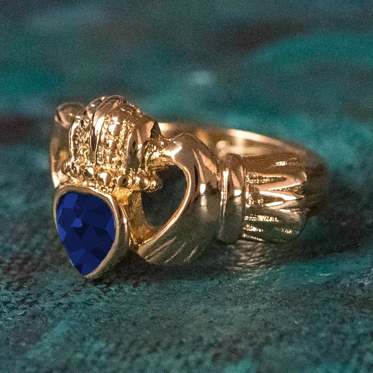 Vintage Jewelry Sapphire Austrian Crystal Claddagh Ring 18k Yellow Gold Electroplated Made in the USA