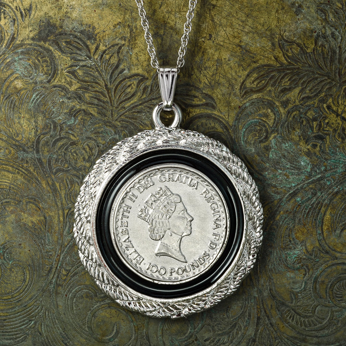 Vintage Queen Elizabeth II 100 Pound Coin Money Pendant Necklace Antique 18k White Gold Silver N785-W