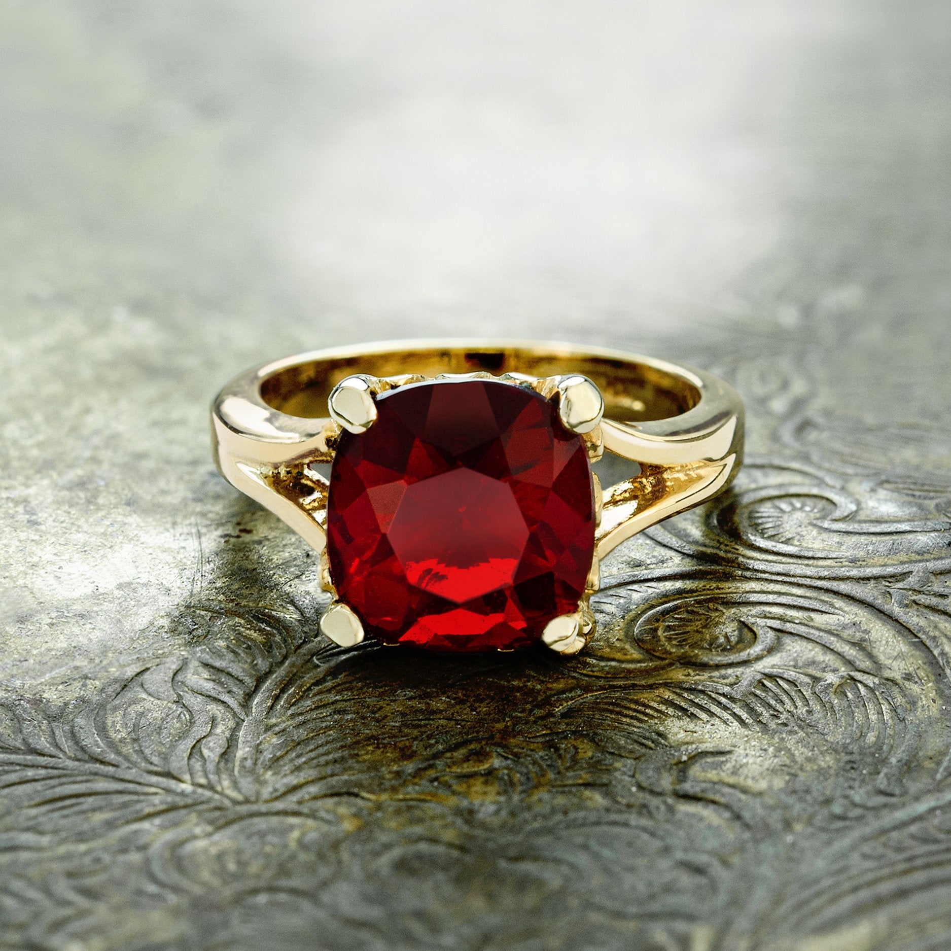 vintage-ruby-Austrian-crystal-yellow-gold-plated-ring