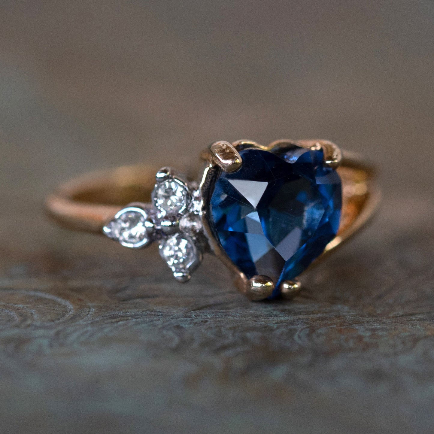 vintage-sapphire-cubic-zirconia-clear-Austrian-crystals-gold-plated-ring