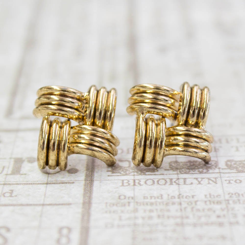 Vintage Oscar De La Renta Retro Antiqued Gold Tone Basket Weave Post Earrings