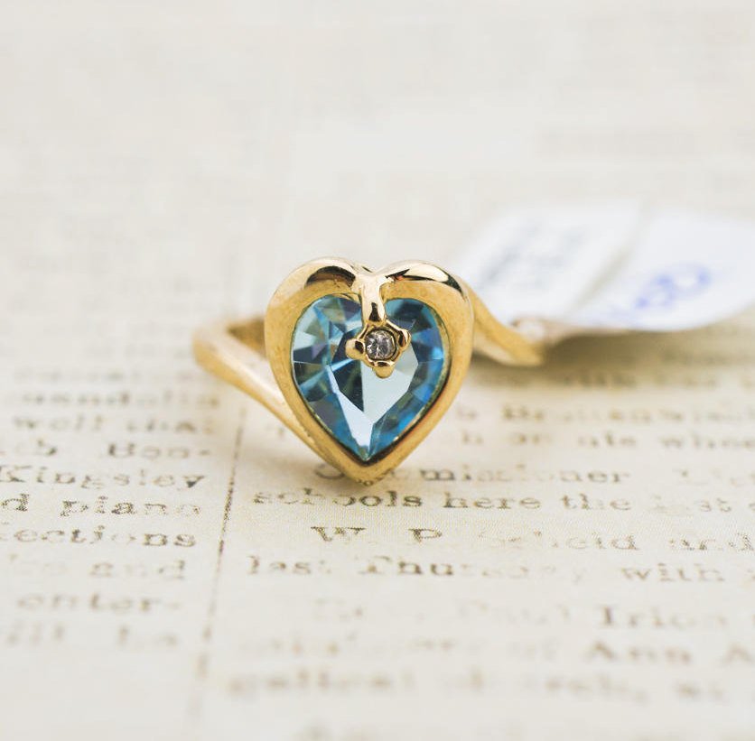 Vintage 1970s Heart Shape Ring with Clear Austrian Crystal 18k Yellow Gold Electroplated