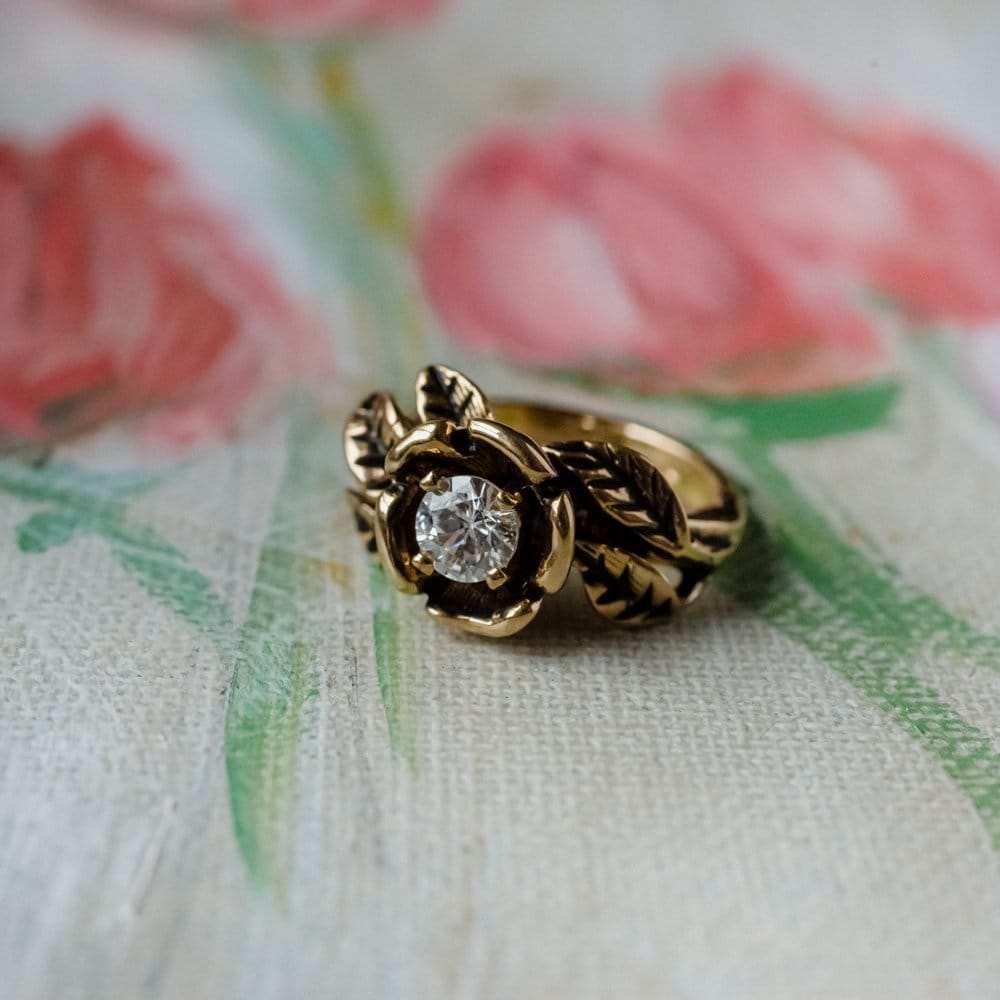 A Vintage Ring 1980's Flower Ring Cubic Zirconia Antique 18k Gold R2920 |  PVD Vintage Jewelry