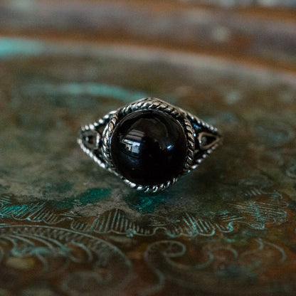 Vintage Ring Black Pearl Ring Antique 18k White Gold Silver Filigree Silver Tone Setting Jewelry 1970s Womans #R779 - Limited Stock