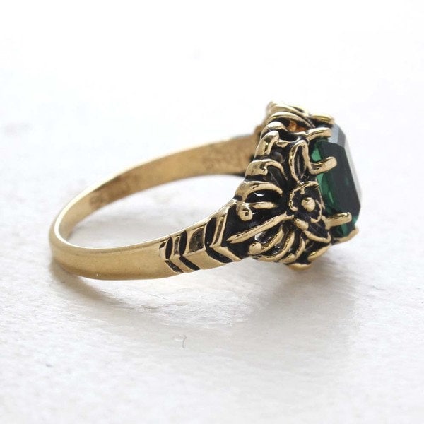 Vintage Ring Emerald Swarovski Crystal Antique 18k Gold Plated Filigree Ring July R1368 - Limited Stock - Never Worn