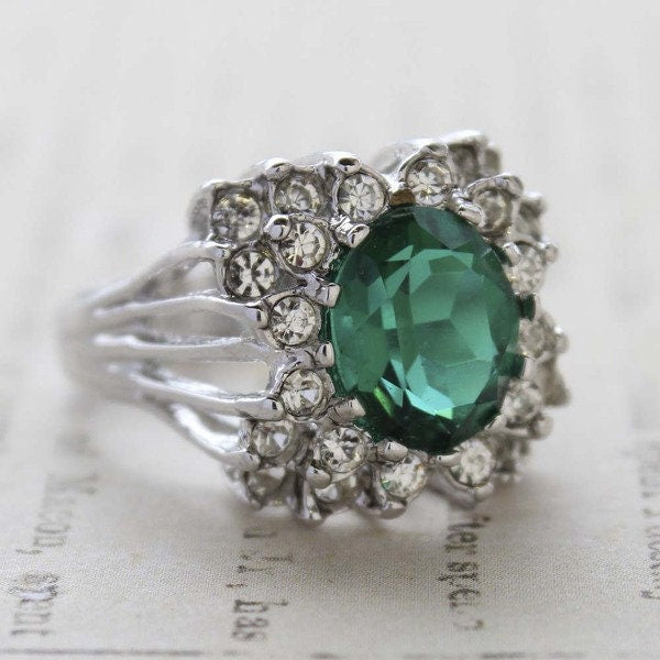 Vintage Ring Emerald and Clear Swarovski Crystal Cocktail Ring 18k White Gold Silver Antique Engagement R199 - Limited Stock - Never Worn