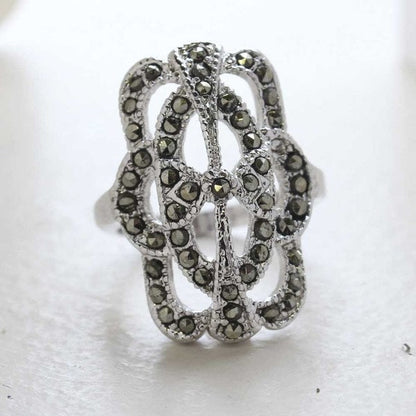 Vintage Ring Swarovski Crystals 18kt White Gold Silver  #R1861