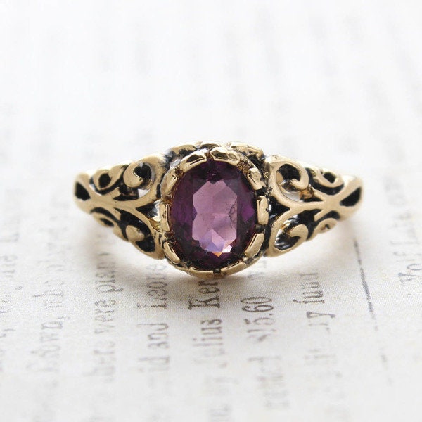 Vintage Ring Amethyst Crystal Ring Antique 18k Gold  R1597