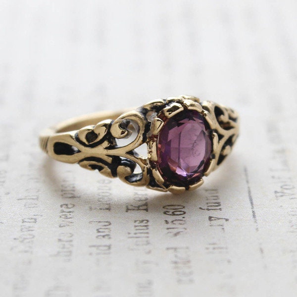 Vintage Ring Amethyst Crystal Ring Antique 18k Gold  R1597 - Limited Stock - Never Worn