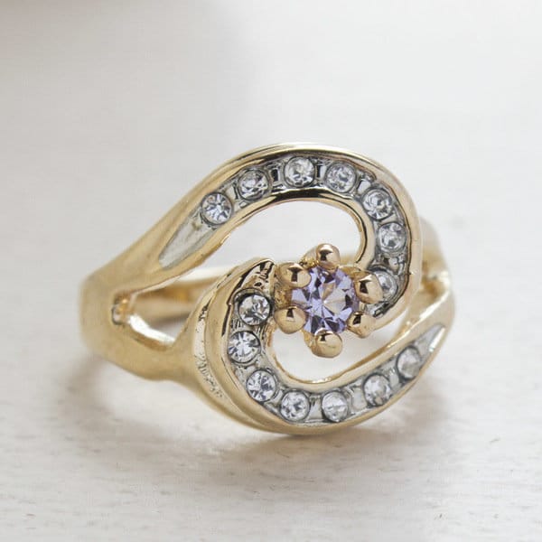 Vintage Ring Alexandrite and Clear Swarovski Crystal 18k Gold Ring R1081 Womans Antique Jewelry - Limited Stock - Never Worn