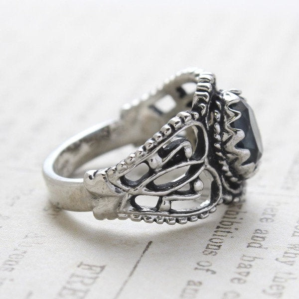 Y2K Vintage Silver Rings Opening Pearl Moon Stone Heart Branch Spider Ring  - China Rings and Jewelry price | Made-in-China.com