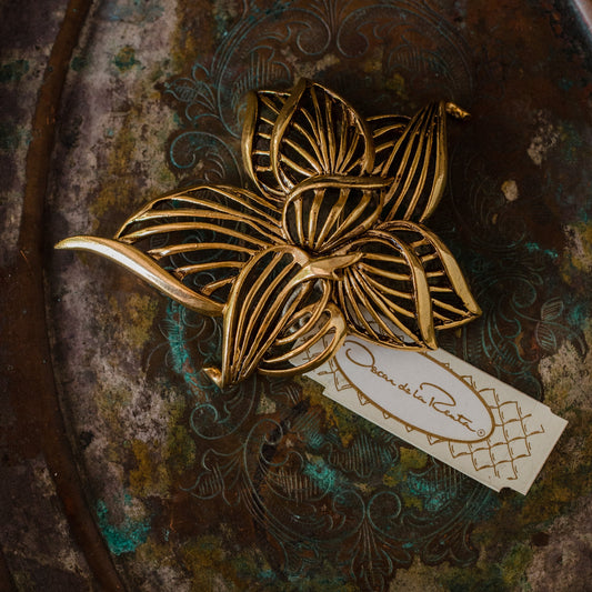 Oscar de la Renta Vintage Gold Flower Pin