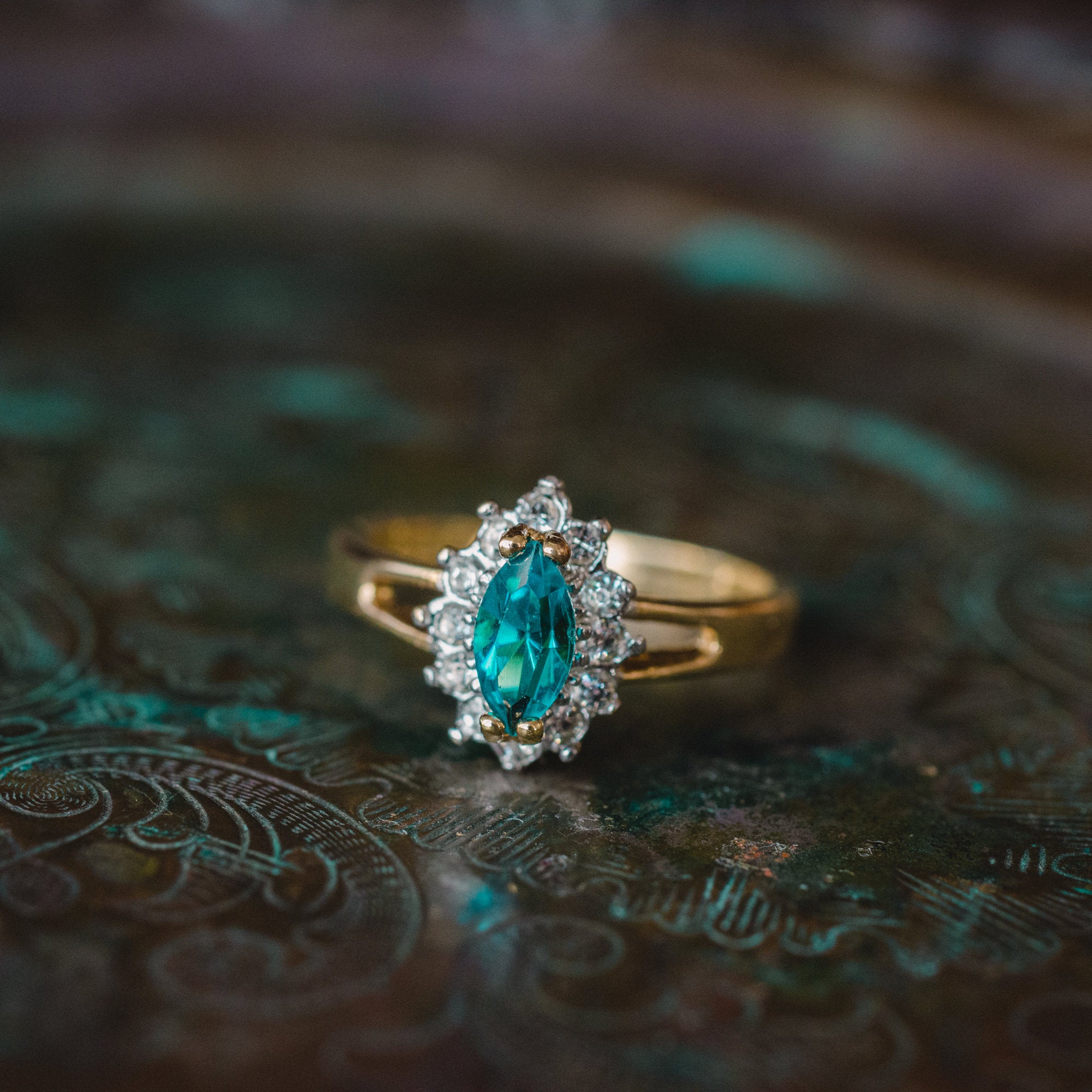Dilan Jewels Emerald Green Swarovski Cocktail Ring For Women : Amazon.in:  Fashion