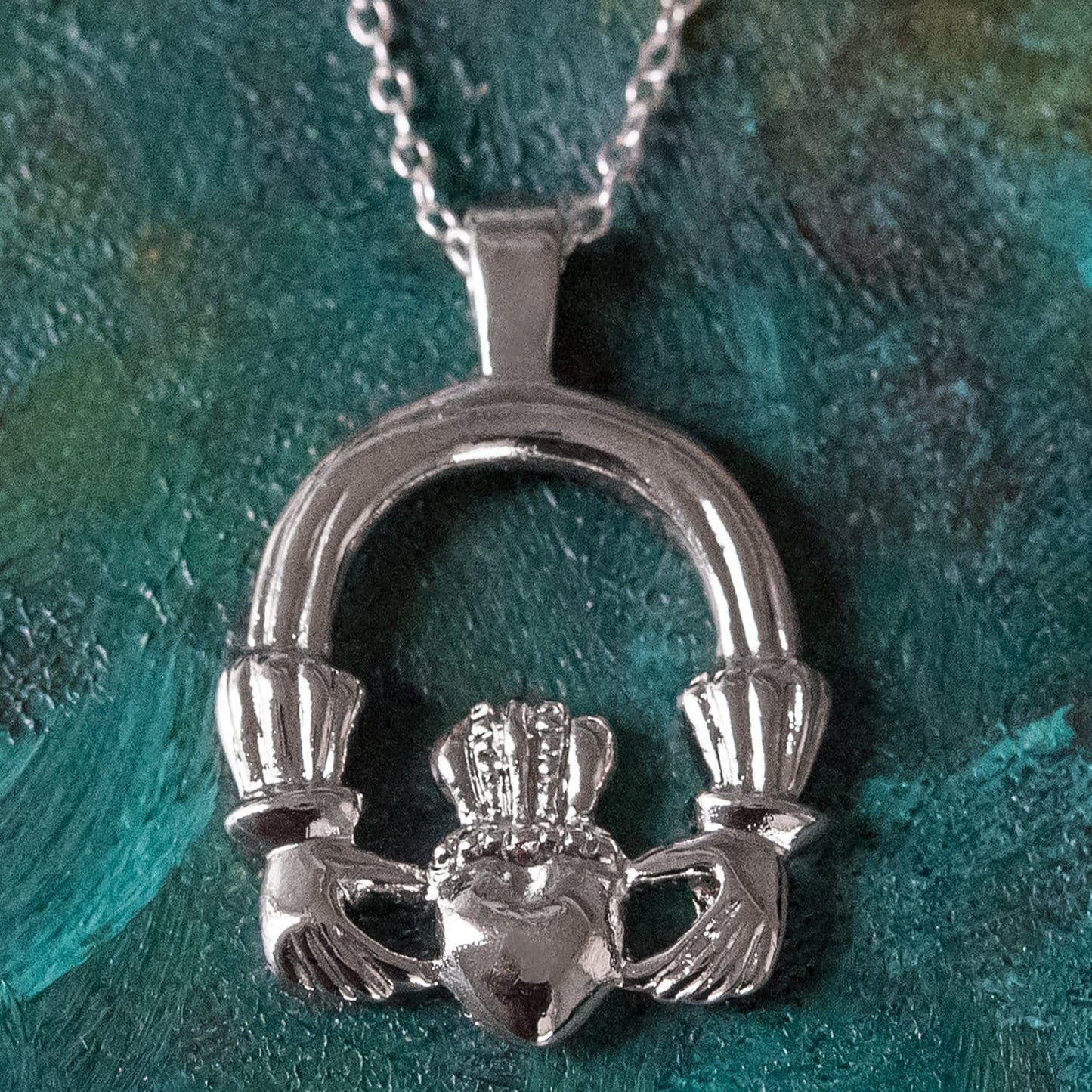 Vintage Claddagh Necklace 18k White Gold Silver Made in the USA N1722 - Limited Stock - Never Worn
