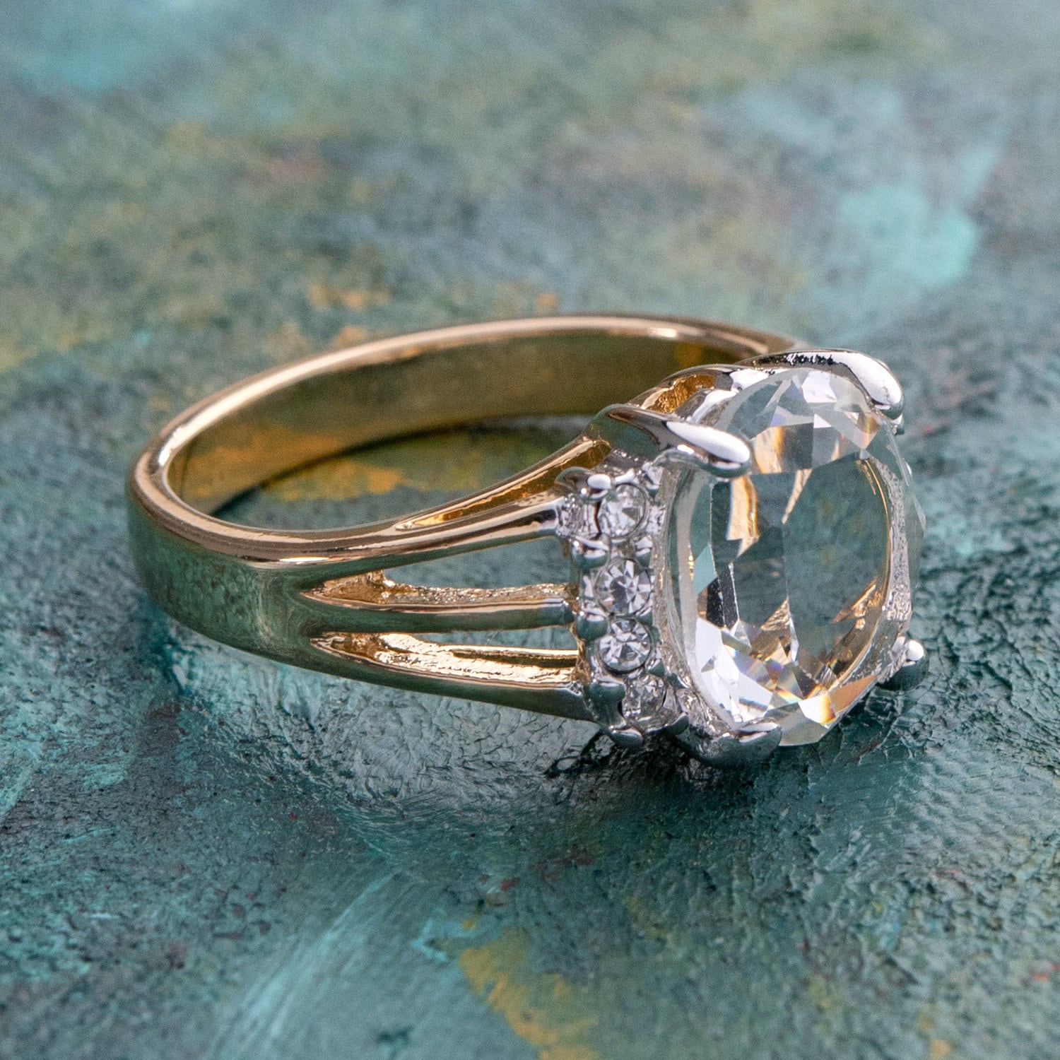 SWAROVSKI Orbita ring, Octagon cut, Multicolored, Gold-tone plated | Green  Women's Ring | YOOX