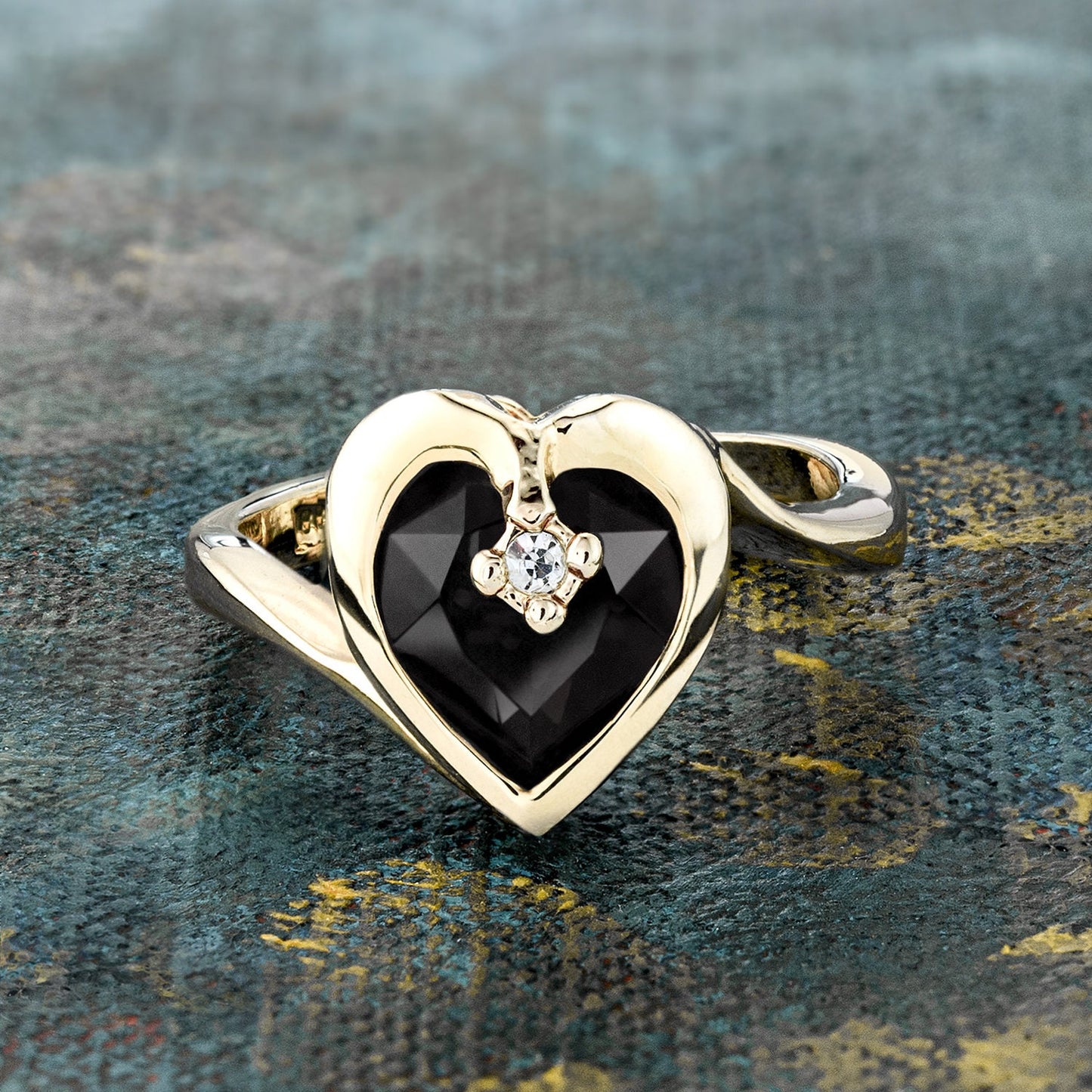 Vintage Ring 1970s Heart Shape Ring with Jet Black Swarovski Crystal 18k Gold Antique Womans Jewelry #R1400