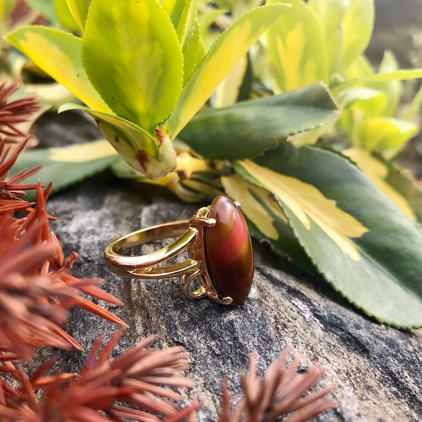 Vintage Ring 1970s Imitation Brown Coral 18k Gold Cocktail Ring #R1846 - Limited Stock - Never Worn