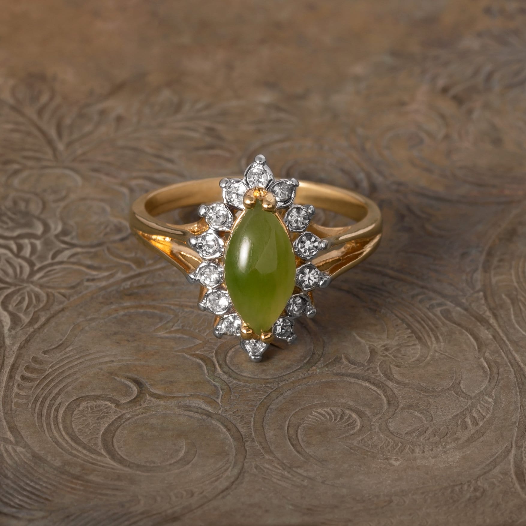 Vintage Ring Genuine Jade and Clear Swarovski Crystals 18k Gold Plated August Birthstone Antique Woman #R1891 - Limited Stock - Never Worn
