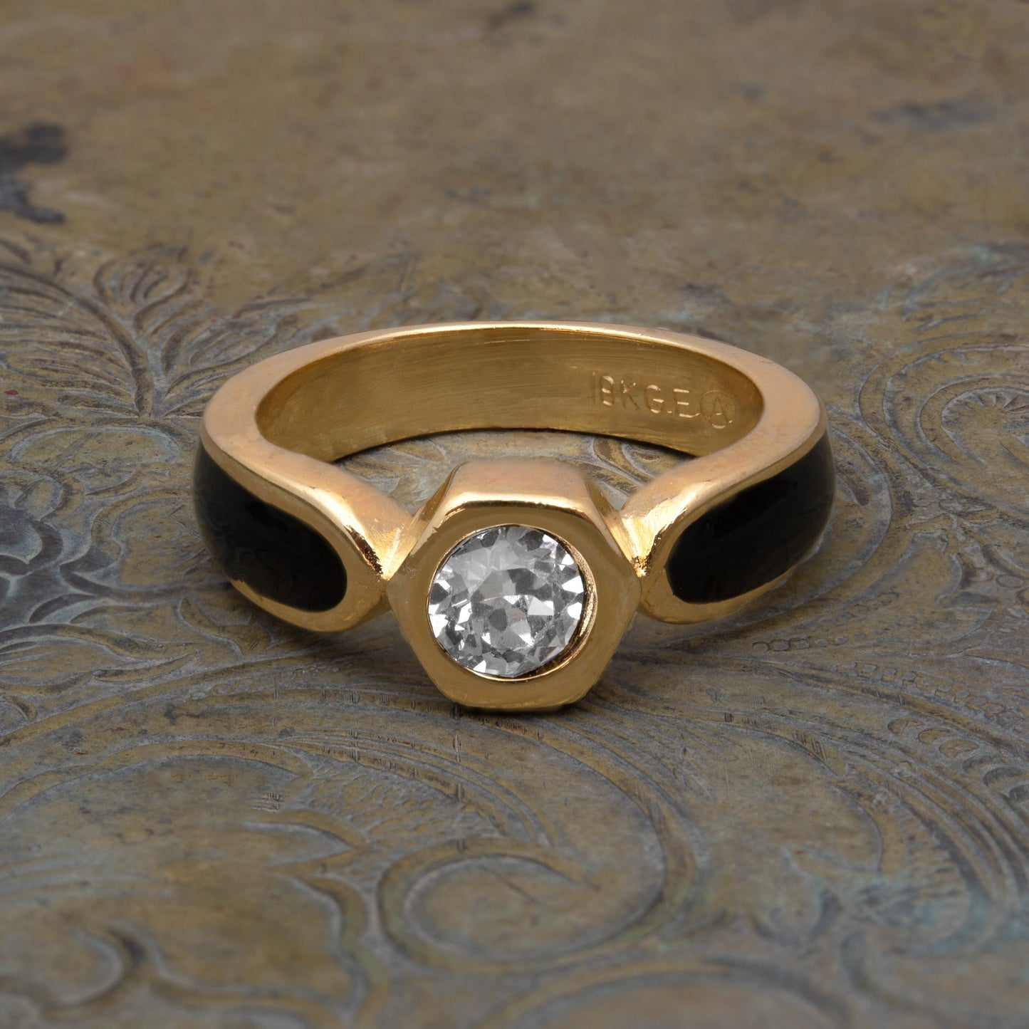Vintage Ring 1980s Black Enamel Ring with Clear Swarovski Crystals Leaf Motif Antique 18k Gold Plated #R6000 Size 5