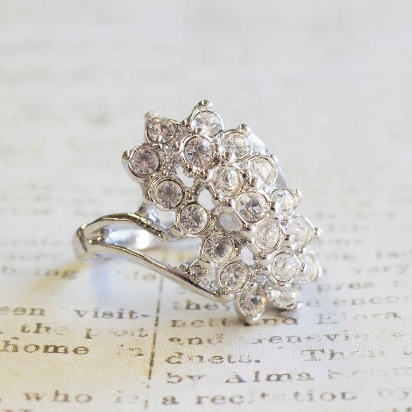 Vintage Ring Cocktail Ring Clear Swarovski Crystals 18k White Gold Silver Cluster Antique Womans Jewelry #R175