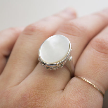 Vintage Mother Of Pearl 18kt White Gold Electroplated Ring Made in the USA